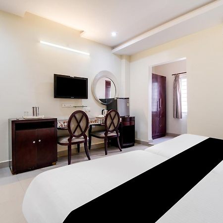 Super Townhouse Gajuwaka Near Cmr Mall Kurmannapalem Buitenkant foto