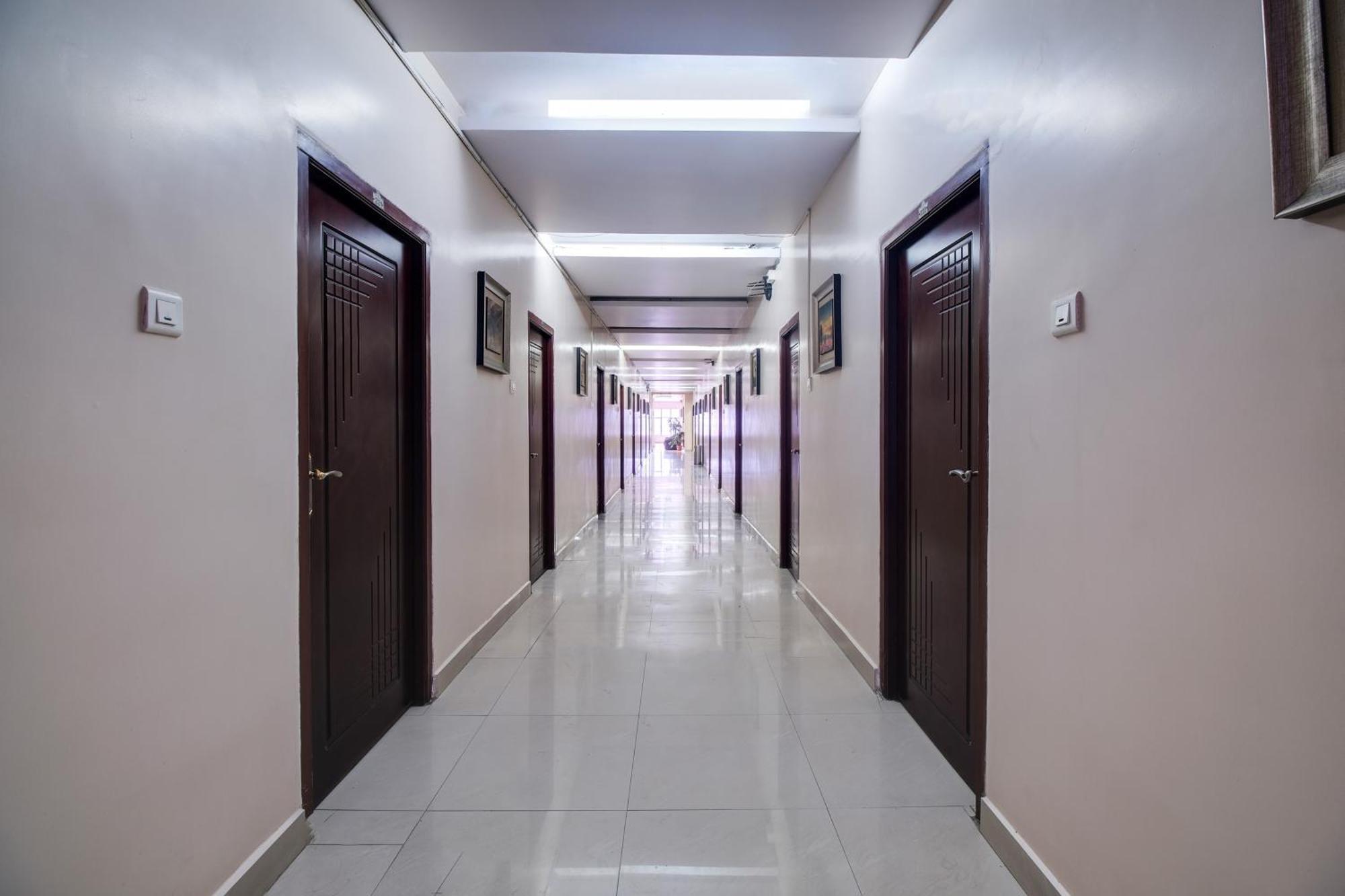 Super Townhouse Gajuwaka Near Cmr Mall Kurmannapalem Buitenkant foto