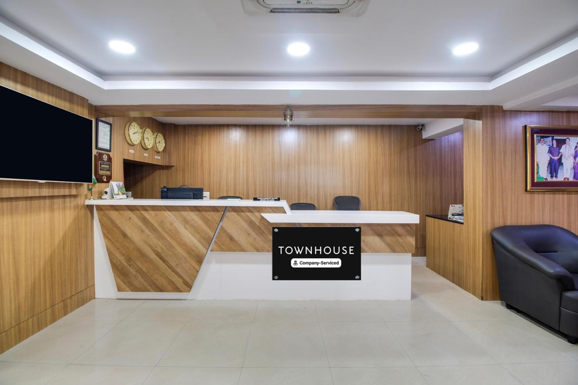 Super Townhouse Gajuwaka Near Cmr Mall Kurmannapalem Buitenkant foto