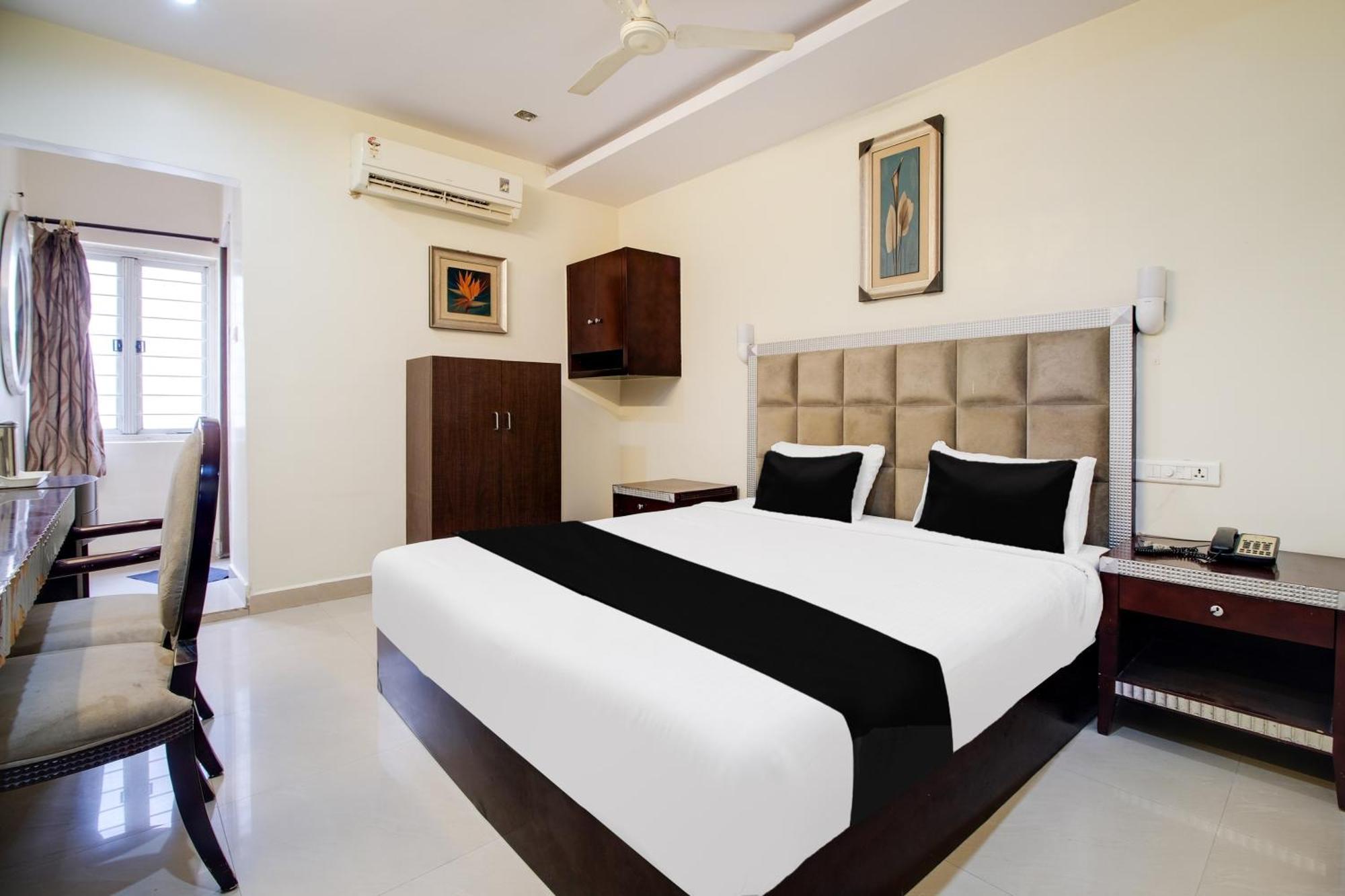 Super Townhouse Gajuwaka Near Cmr Mall Kurmannapalem Buitenkant foto