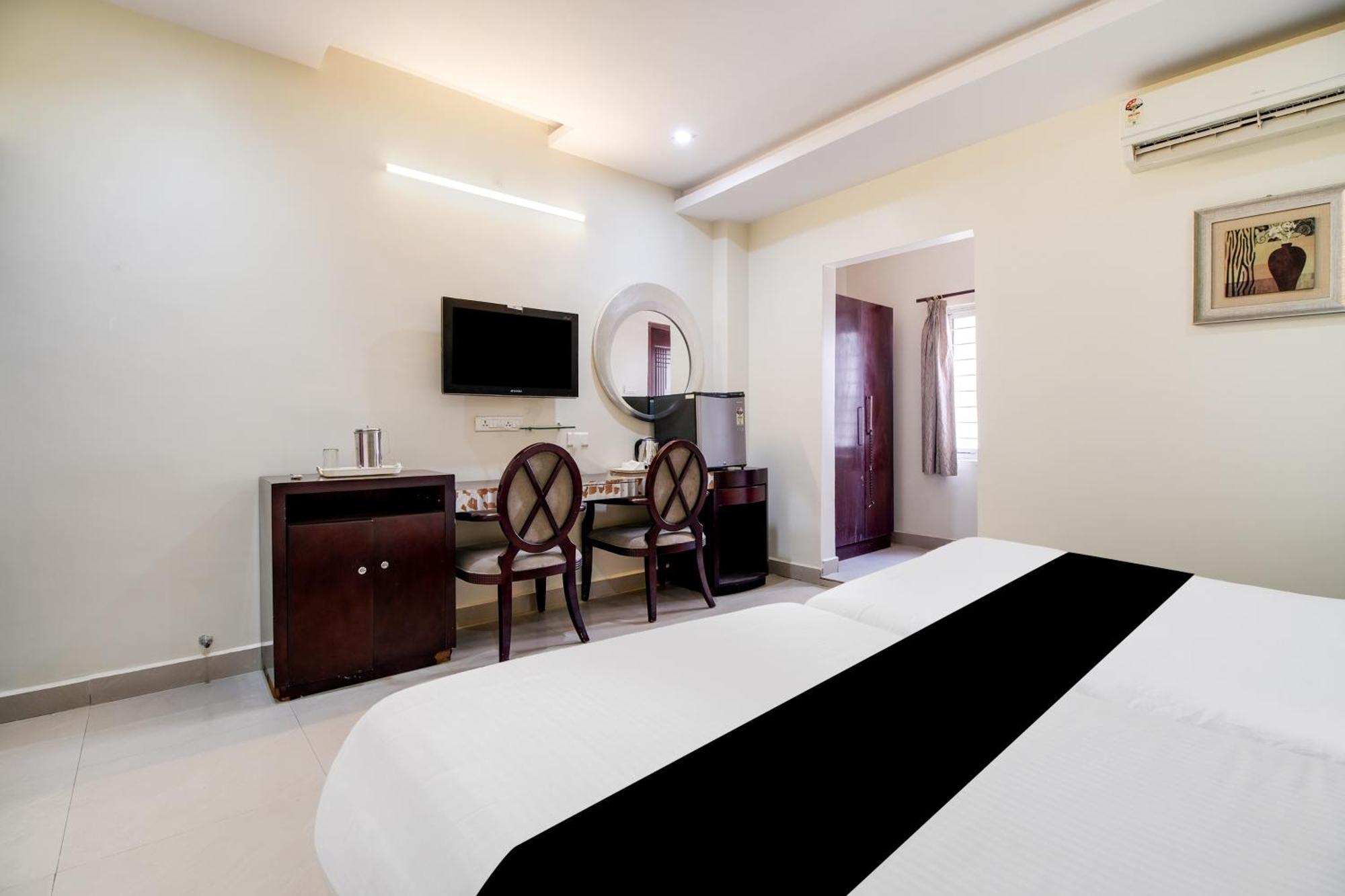 Super Townhouse Gajuwaka Near Cmr Mall Kurmannapalem Buitenkant foto