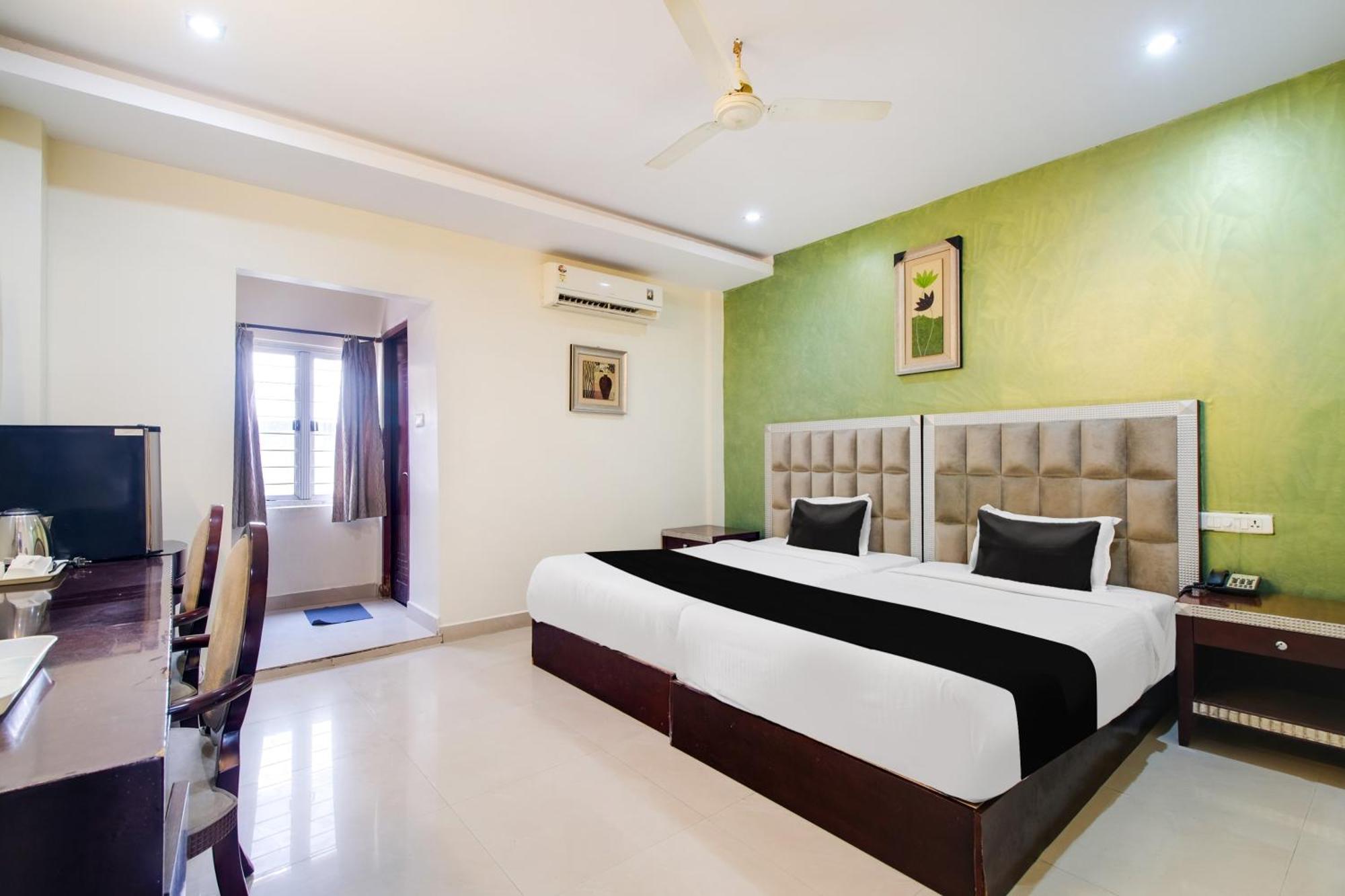 Super Townhouse Gajuwaka Near Cmr Mall Kurmannapalem Buitenkant foto